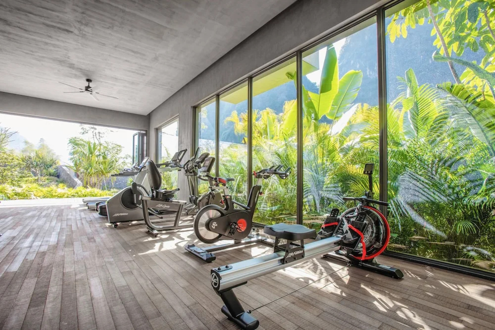 LUX* Chongzuo, Guangxi