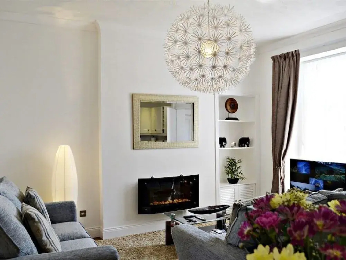 Carmel Apartments Queen Street Residence