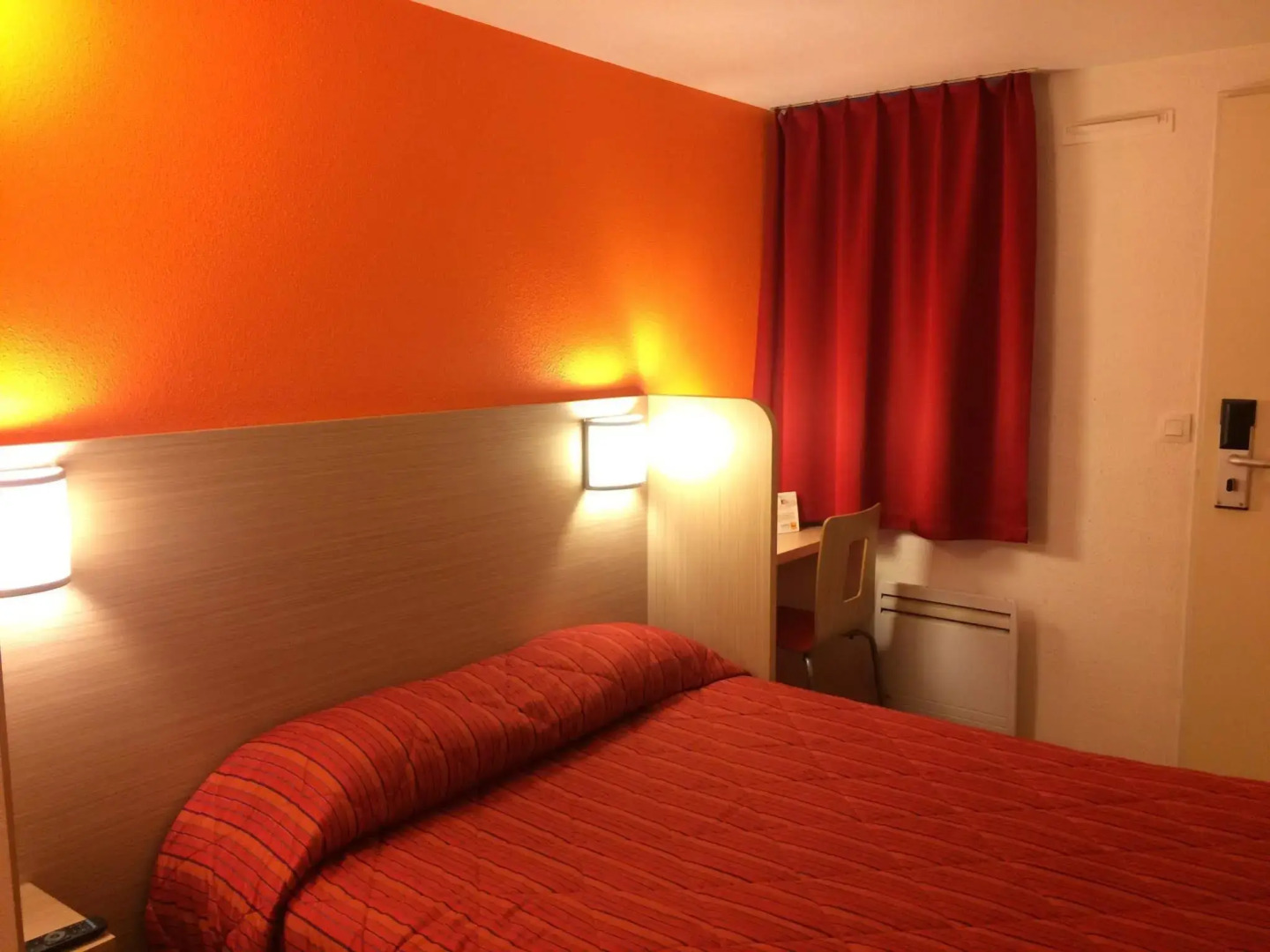 Première Classe La Ville-Du-Bois