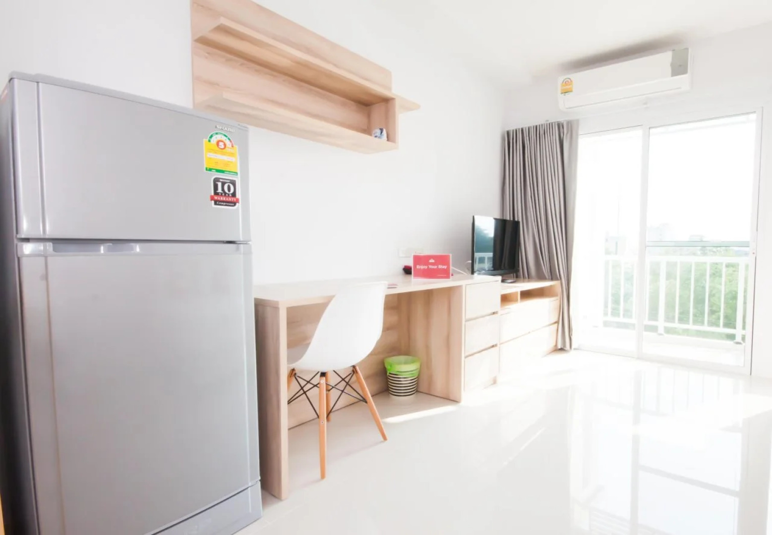 Des Res Hotel and Residence