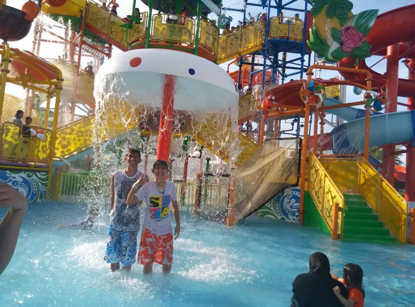 Rimbun Suites & Residences