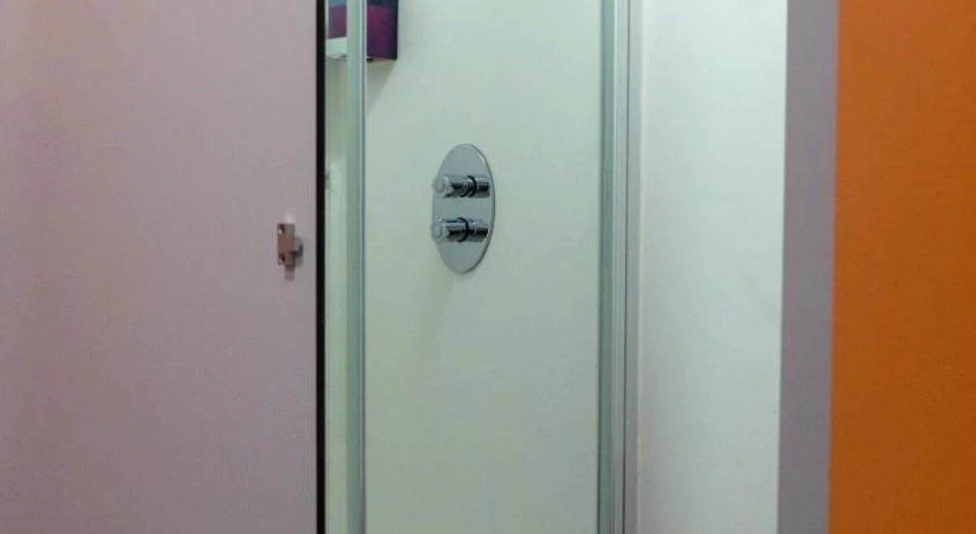 Galway City Hostel & Bar