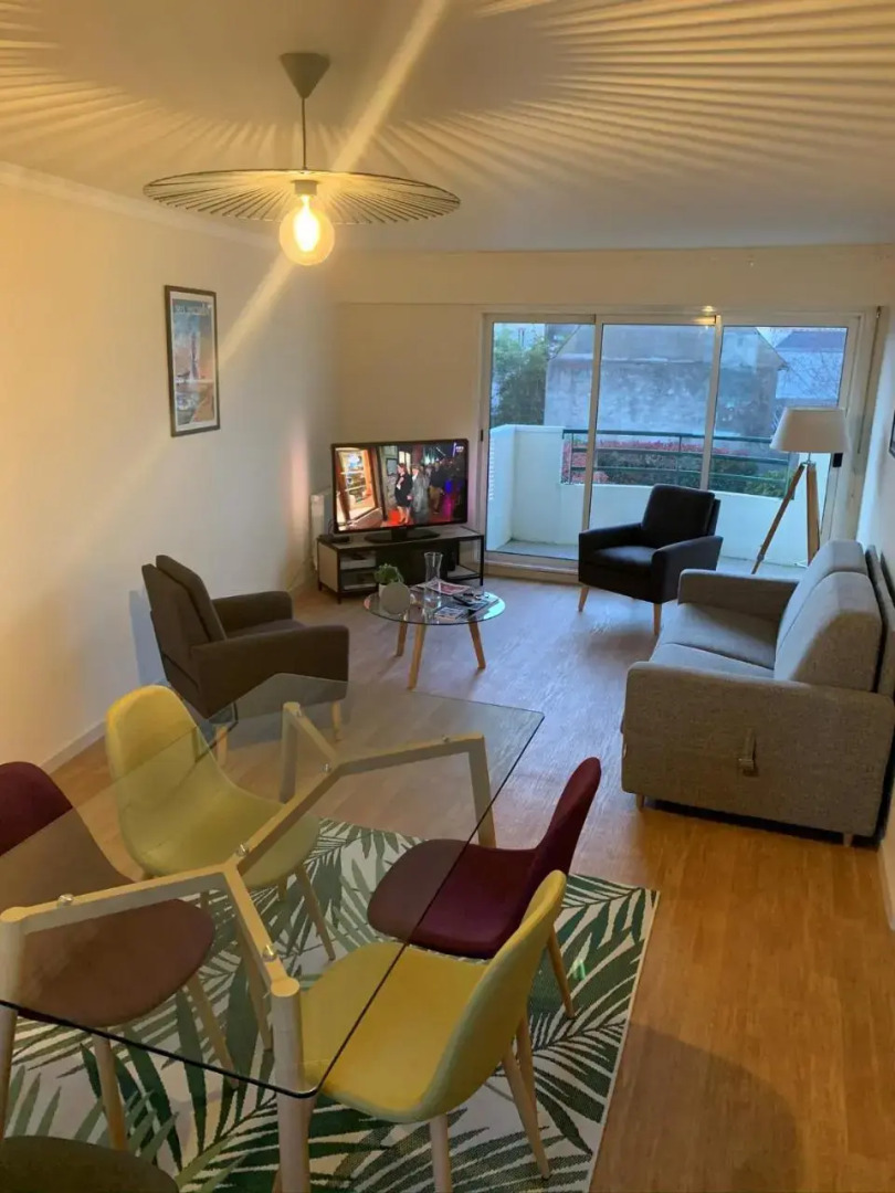 65 m2 Centre vannes 2 ch wifi parking