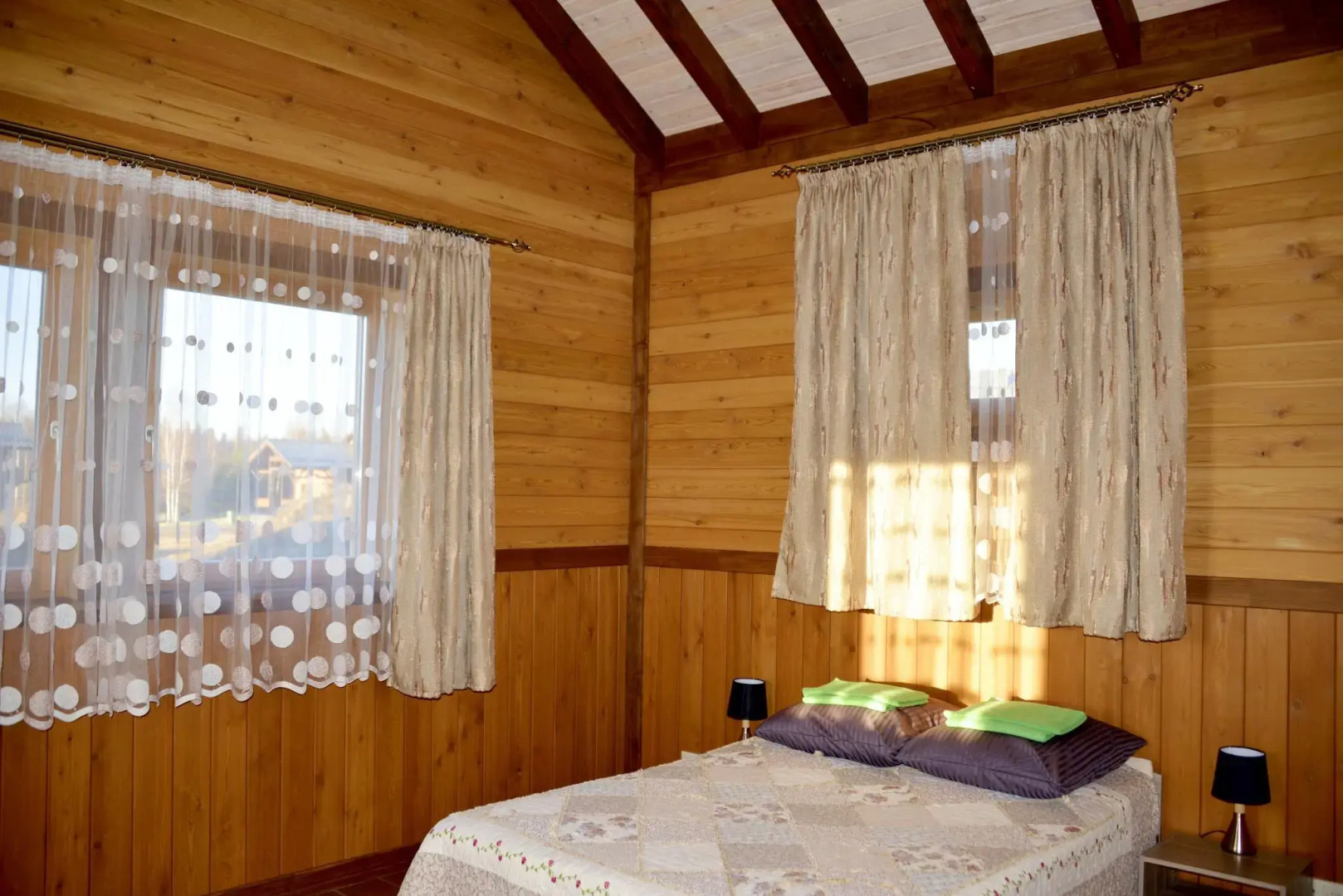 Коттедж Б8 на базе отдыха Новинки Парк