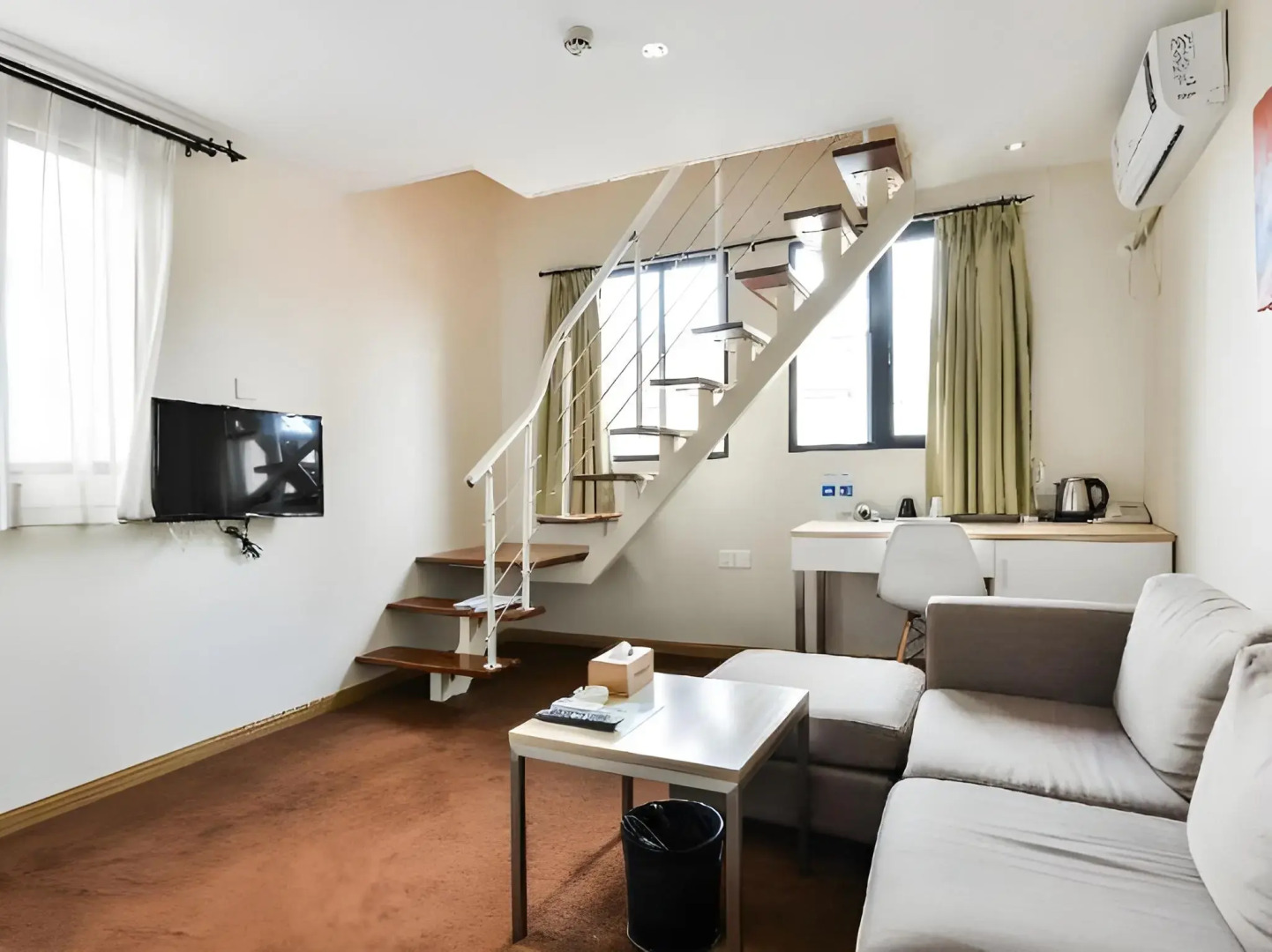 Fish Inn East Nanjing Road