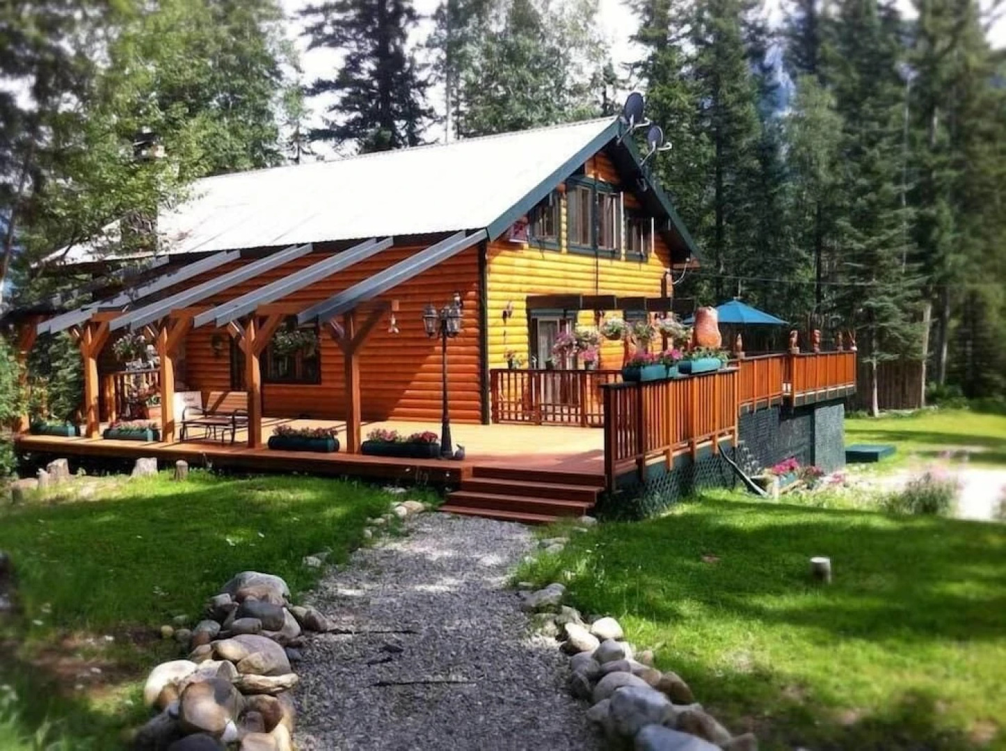 Mount Robson Lodge