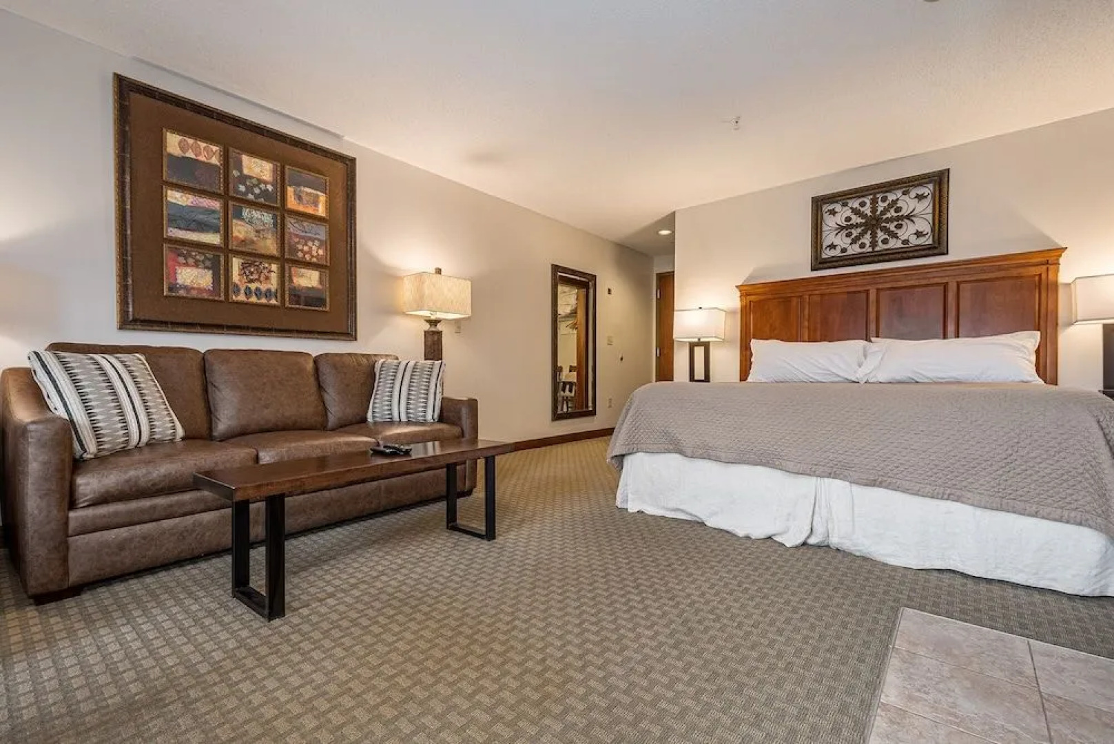 Suites at Silver Tree A123