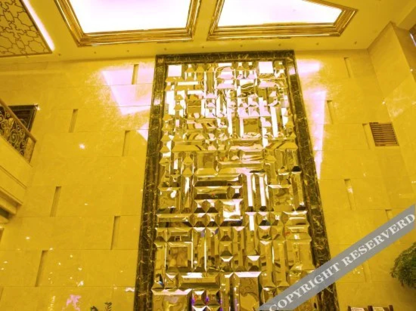 Guigang Wenhua International Hotel (City Government High-speed Railway Station)