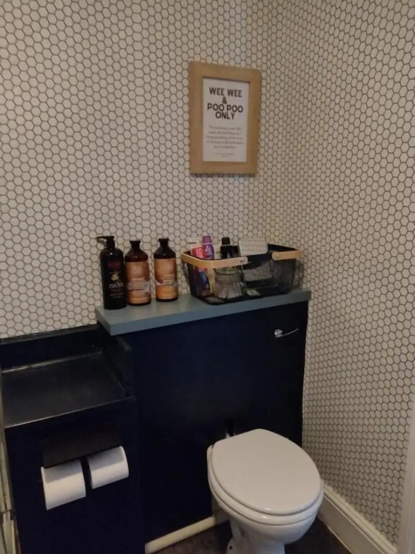 The Crown Inn - By Blunt Bars