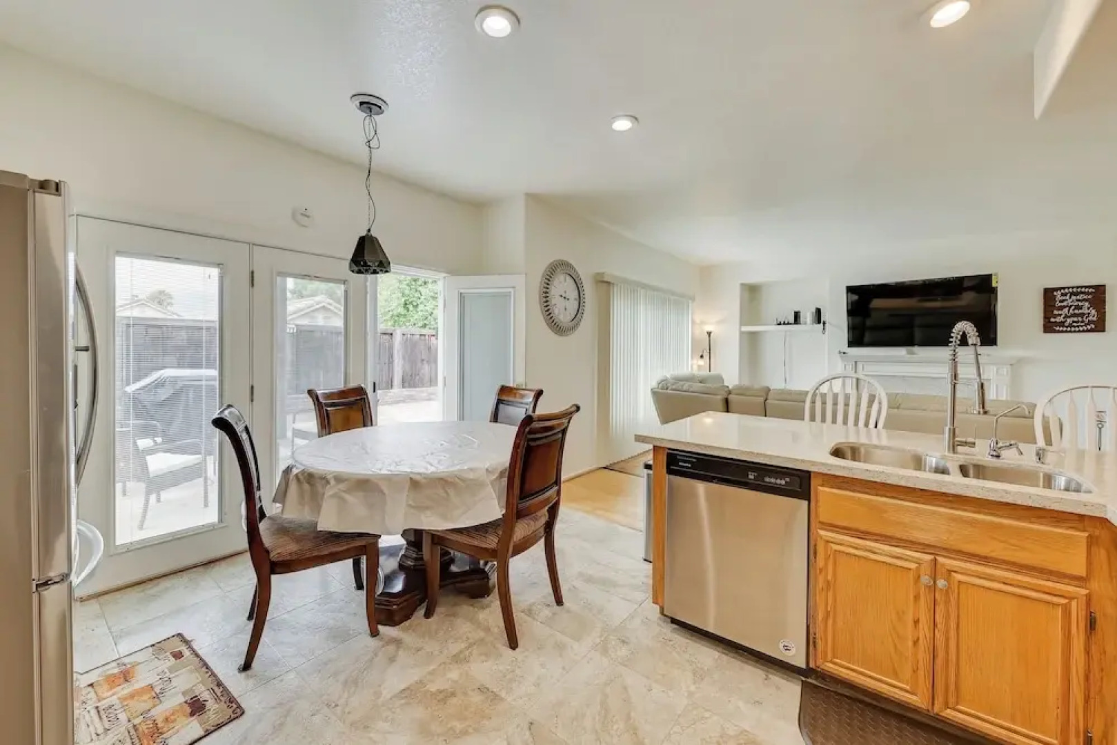 Lake Elsinore Vacation Rental ~ 4 Mi to the Lake!