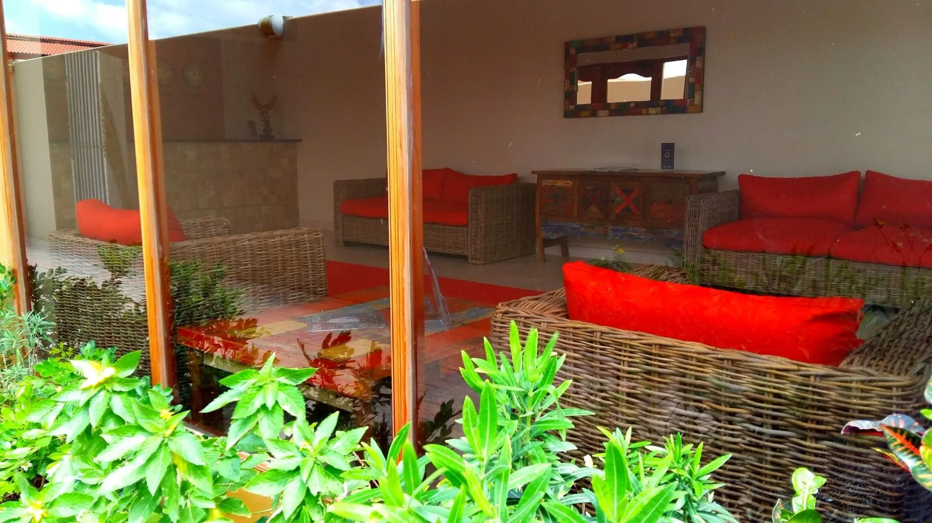 Dorado Eagle Beach Hotel