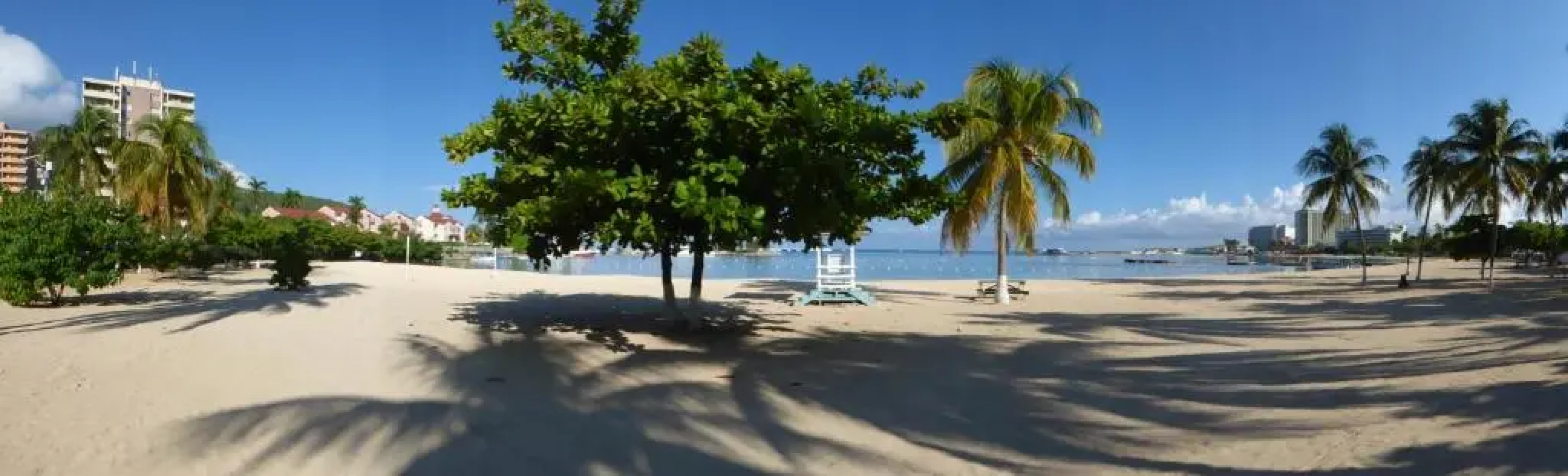 Beach One Bedroom Suite 13