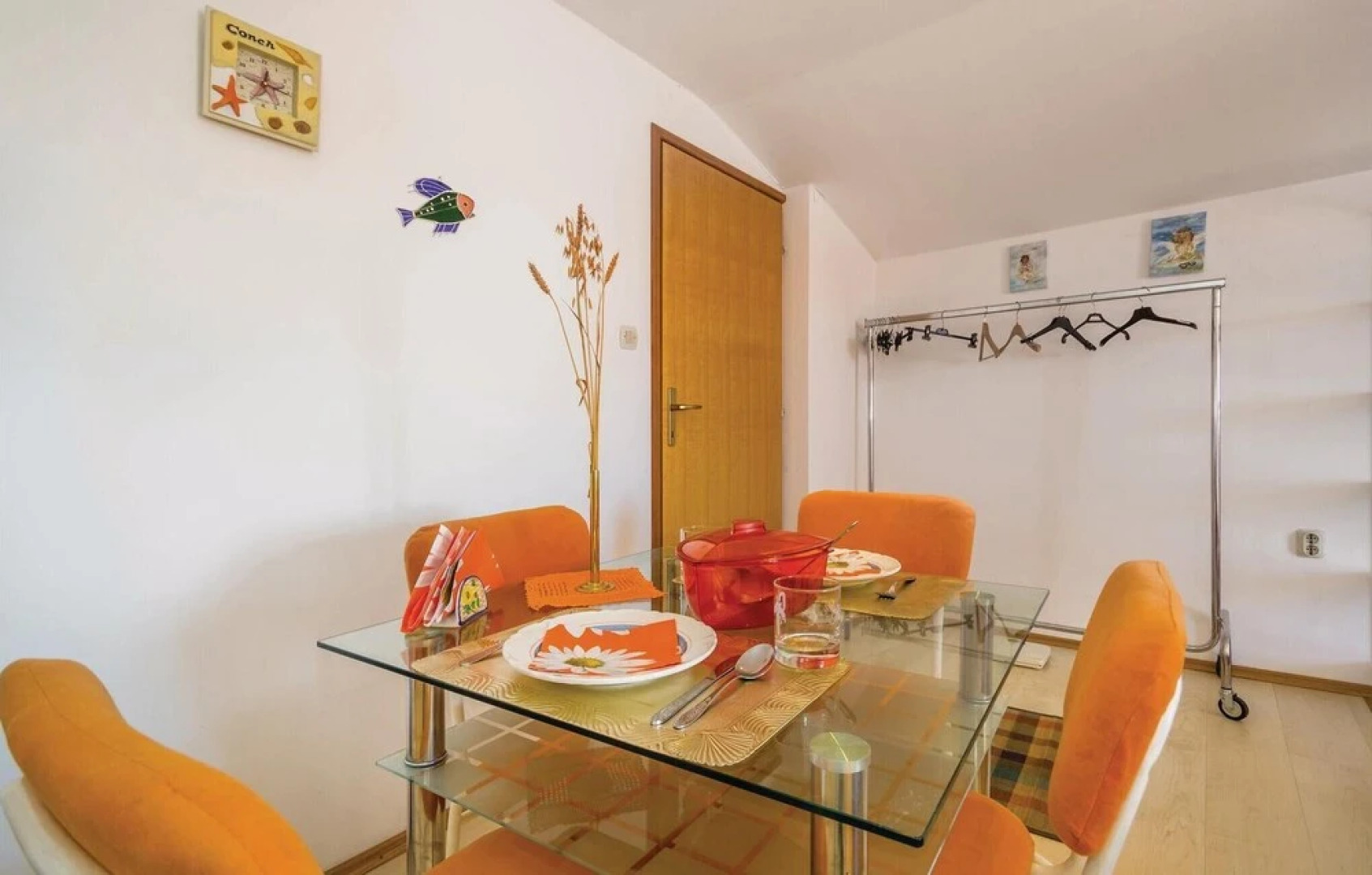 Beautiful Apartment in Karlobag With Wifi