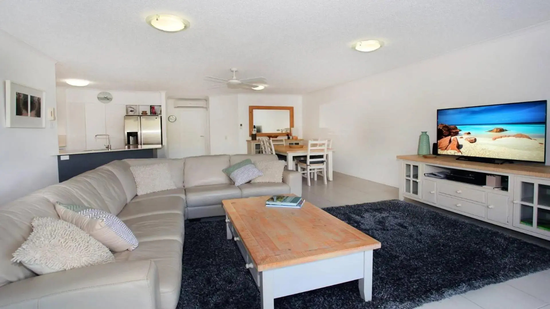 Unit 2 Point Break Apartments, 1-3 Point Arkwright, Linen Incl