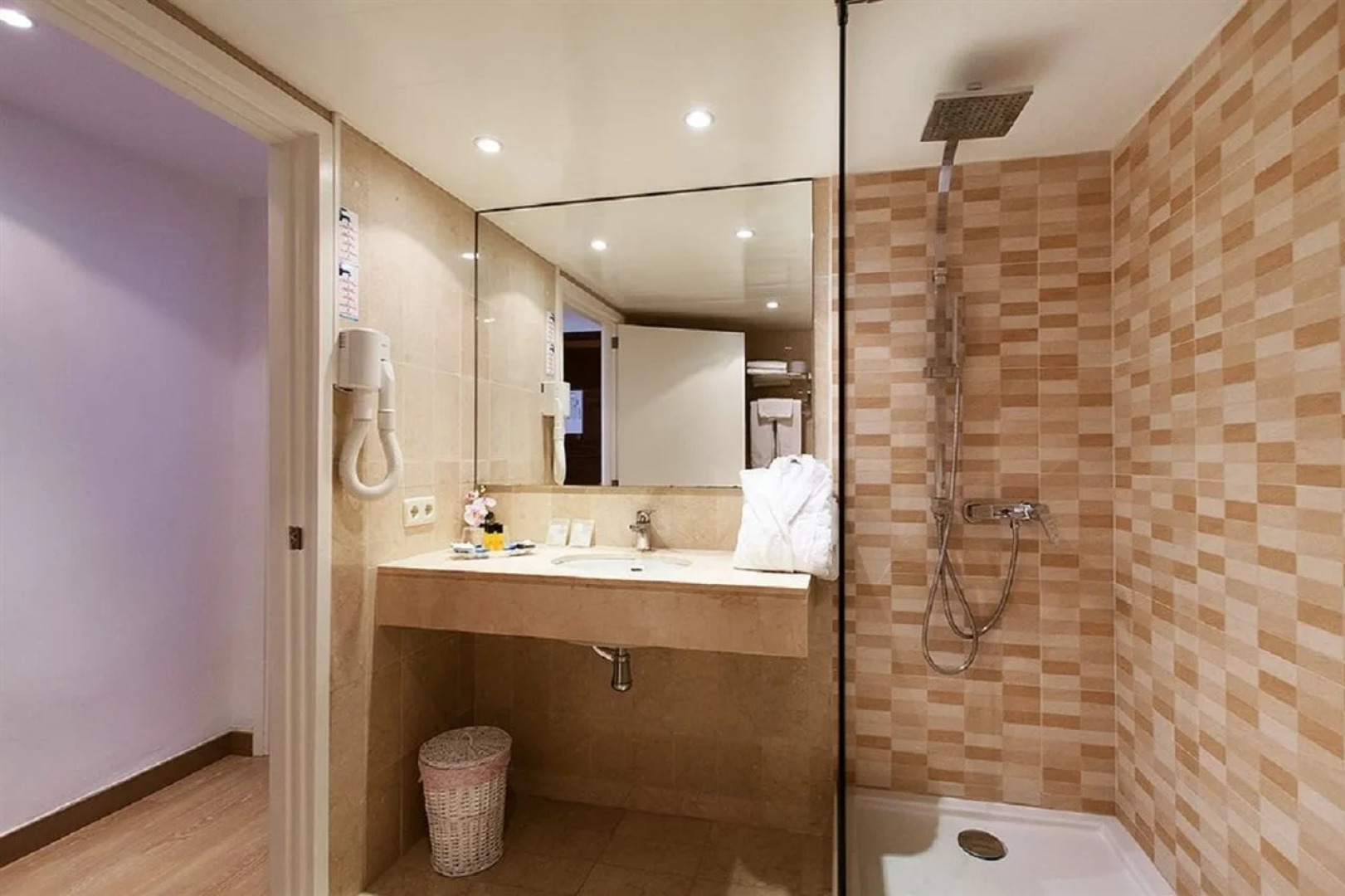 Sentido Fido Tucan - Adults Only