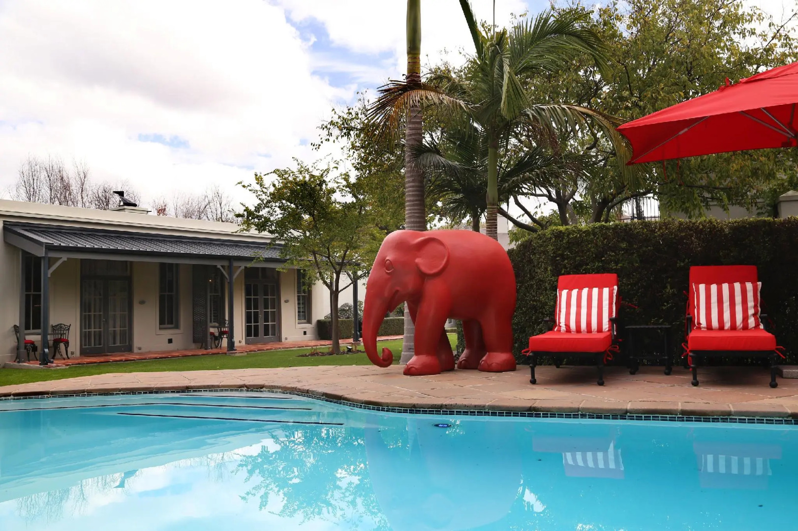 Avondrood Guest House