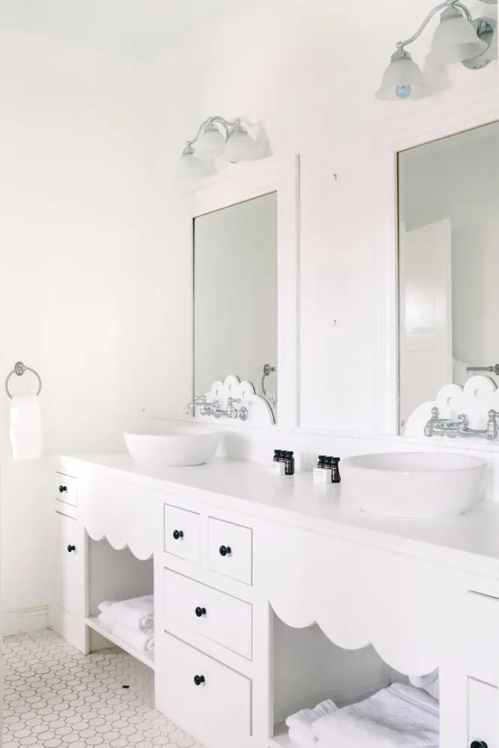 Warhol by AvantStay | Estate w/ Wine Cty Views | Sleeps 28!