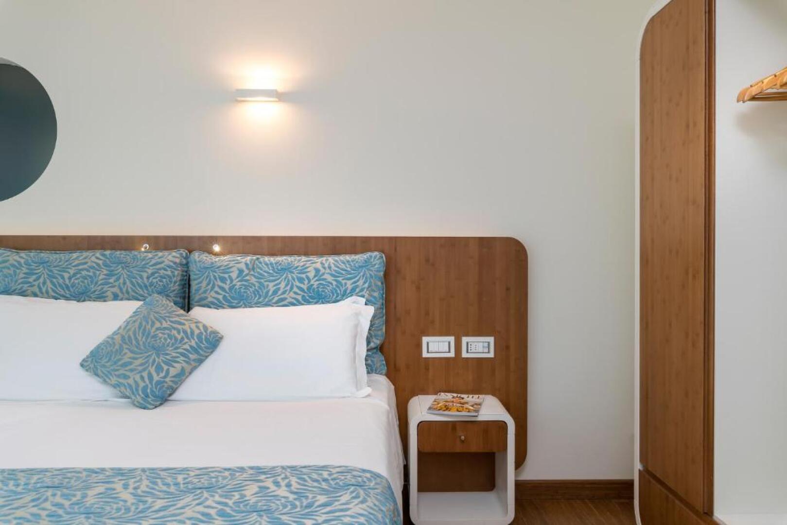 Trampolines Suite Hotel