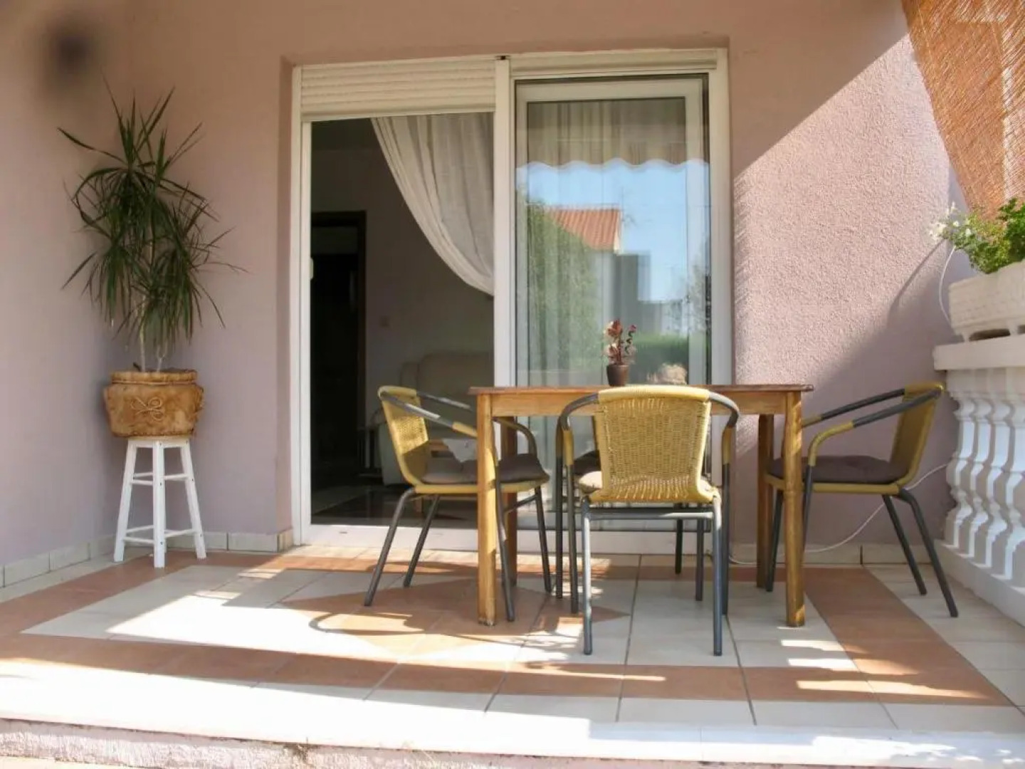 Zsa Zsa Holiday Home