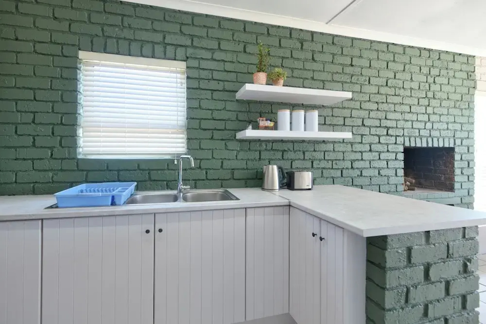 Lands Edge Eco Friendly Cottages