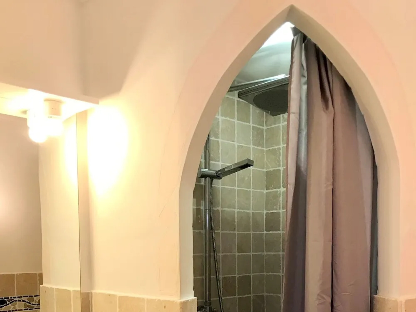 Captivating Villa in Le Plan-de-la-tour with Swimming Pool