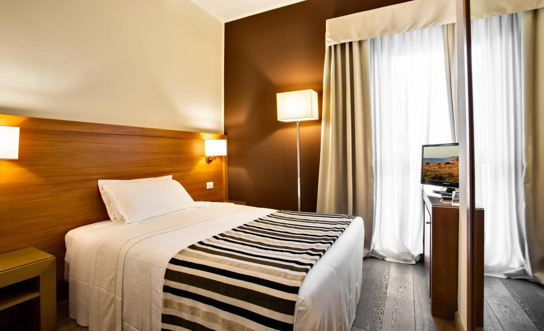 Sardegna Hotel, Suites & Restaurant