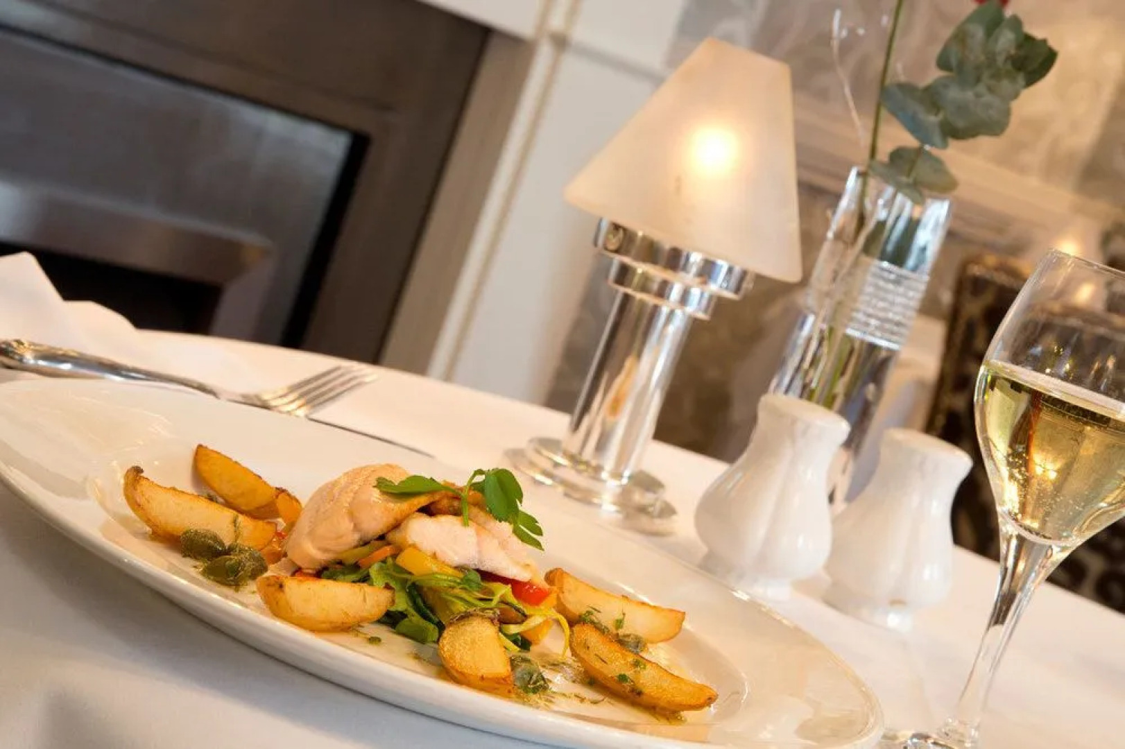 The George Hotel Sure Hotel Collection by Best Western