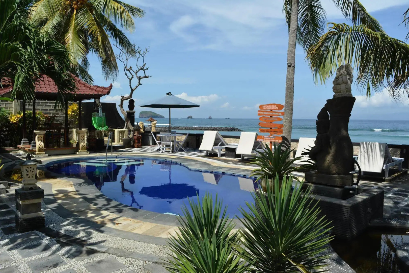 Segara Wangi Beach Cottages