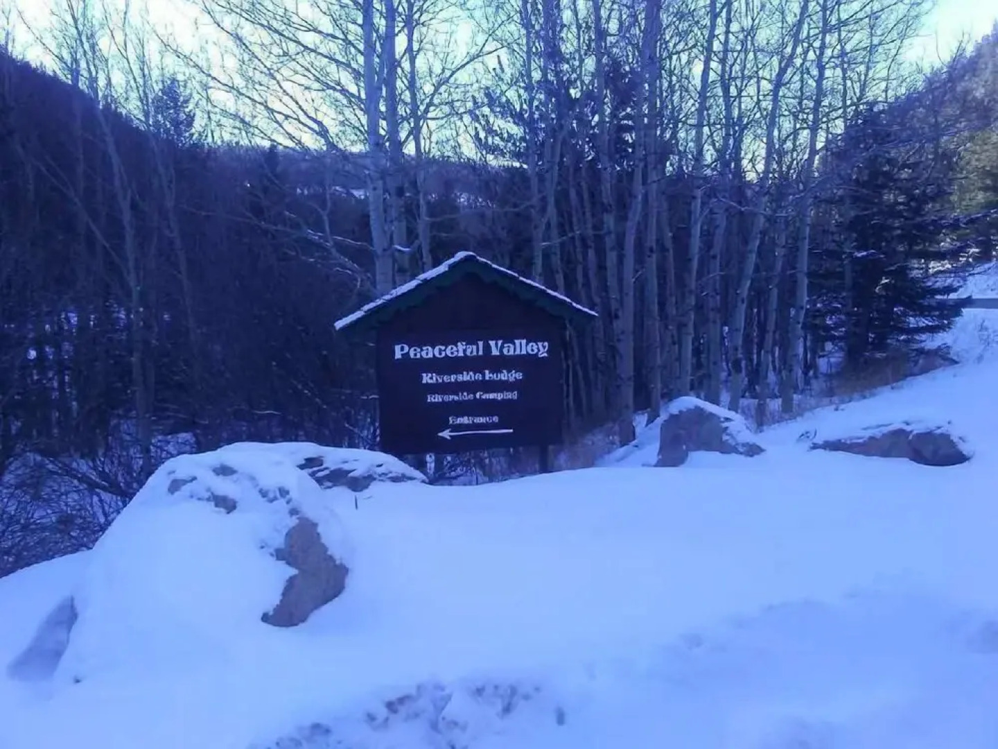 Riverside Lodge & Retreat