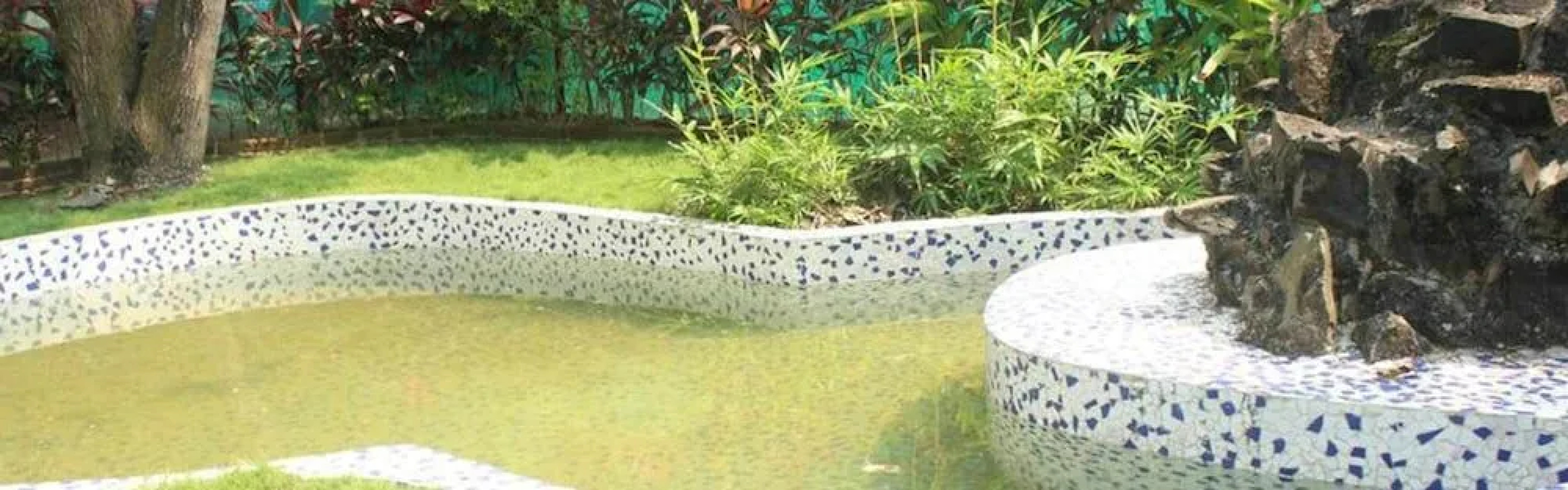 LSQ Luxuria (Nagaon)