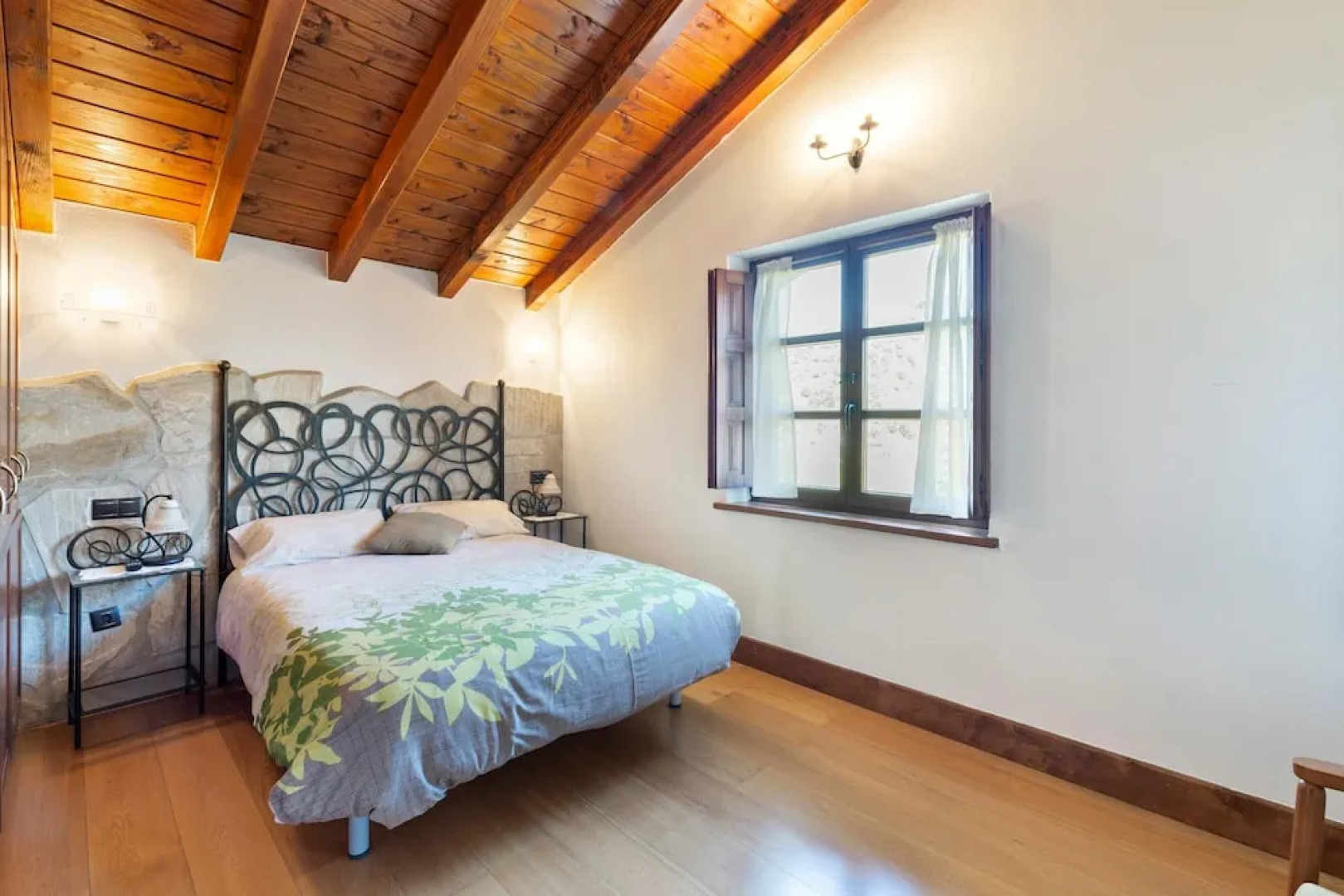 Villa With 4 Bedrooms in Bizkaia, With Wonderful Mountain View, Private Pool and Enclosed Garden Near the Beach