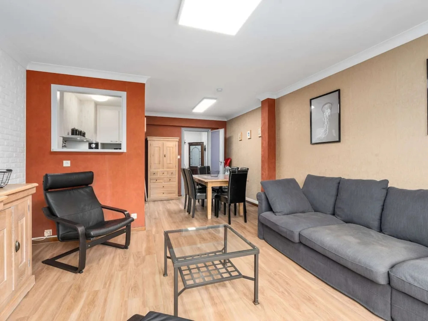 Central Stay w/ Full Kitchen