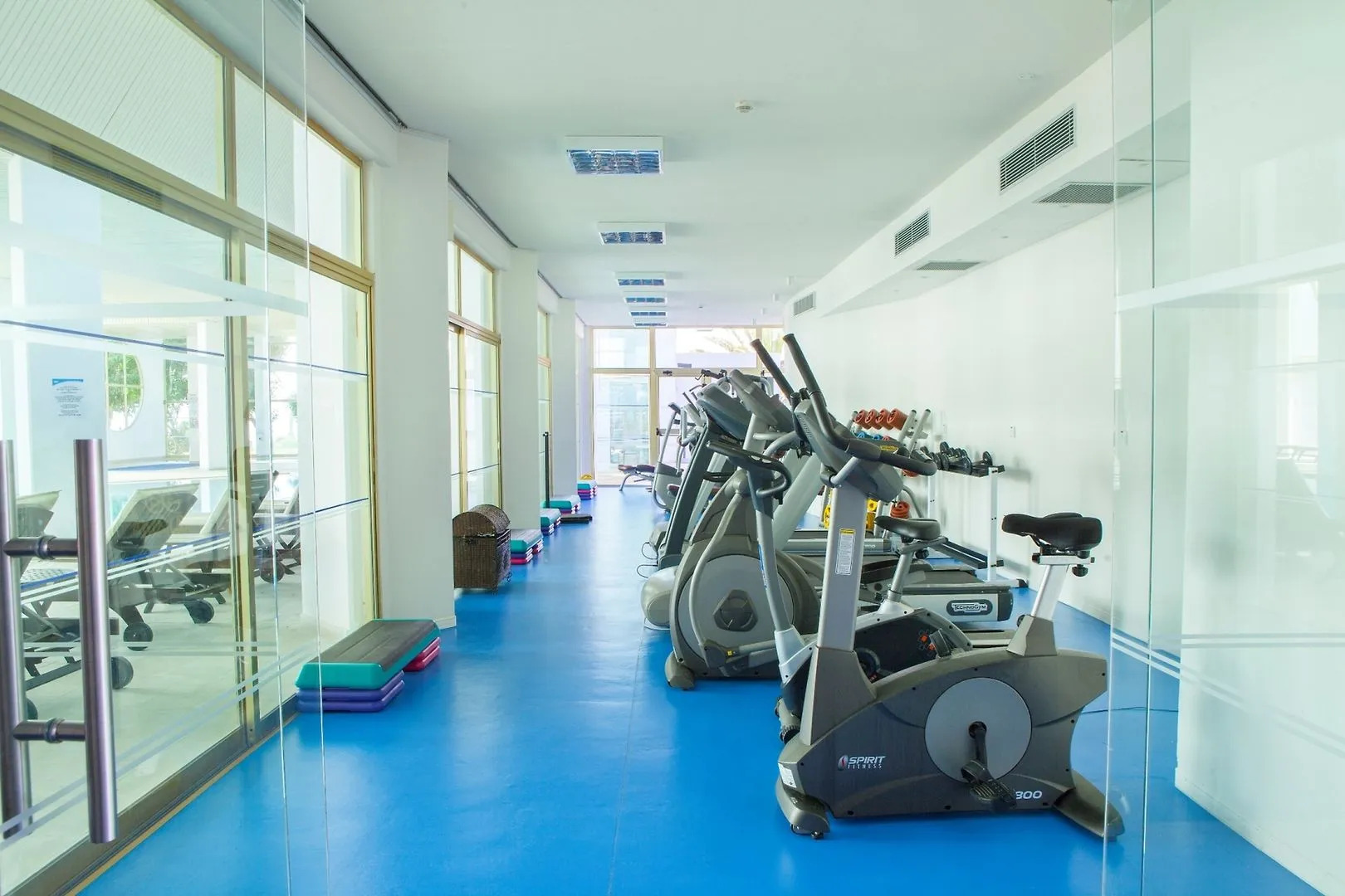 Louis Imperial Beach Hotel