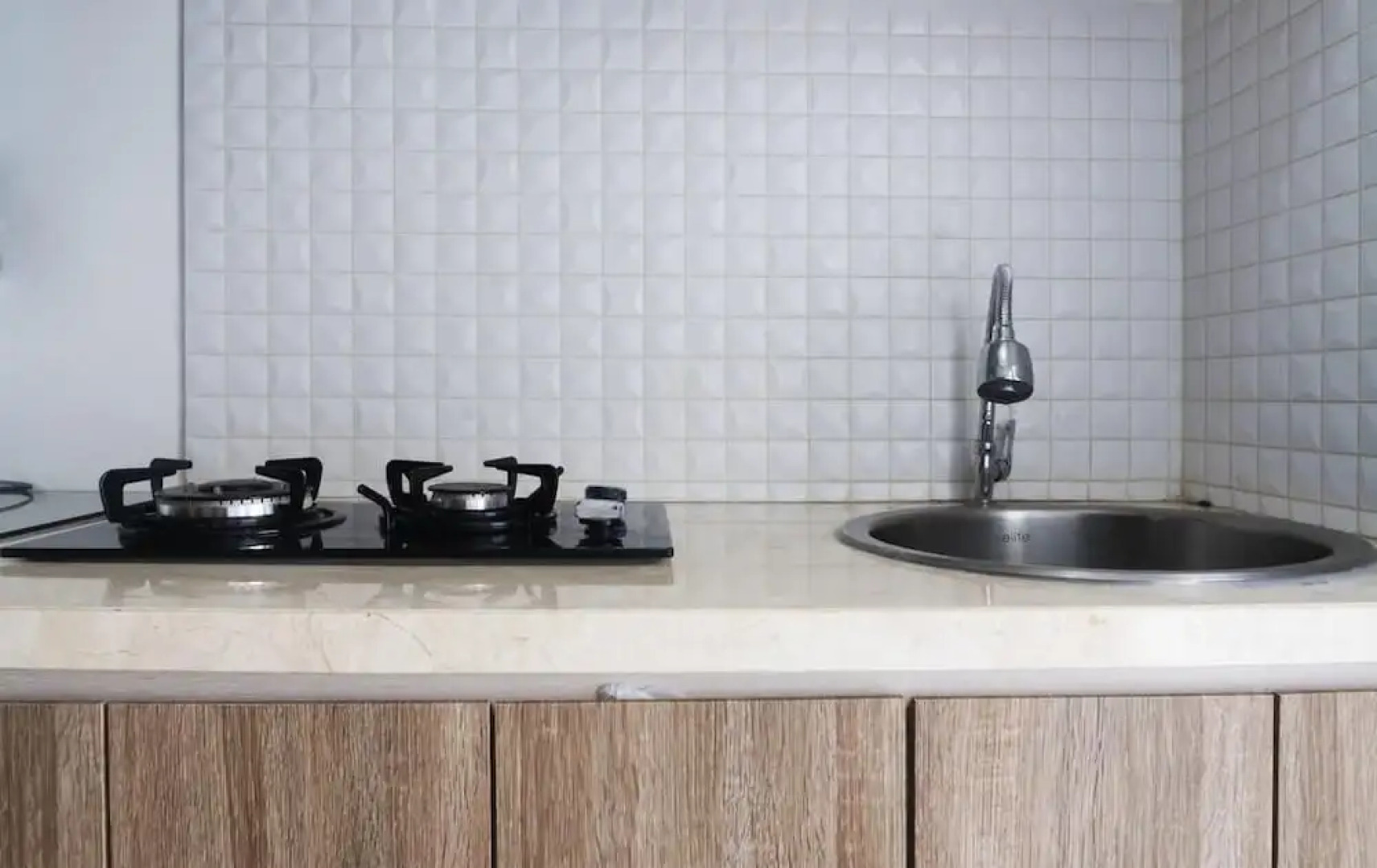 Ramrav Property Bassura City Apartment