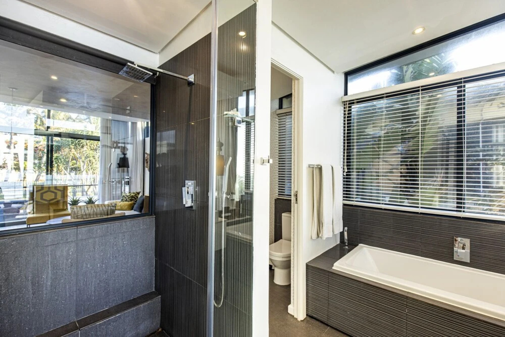 Dolphin Coast YOLO Spaces – Beach House Villa