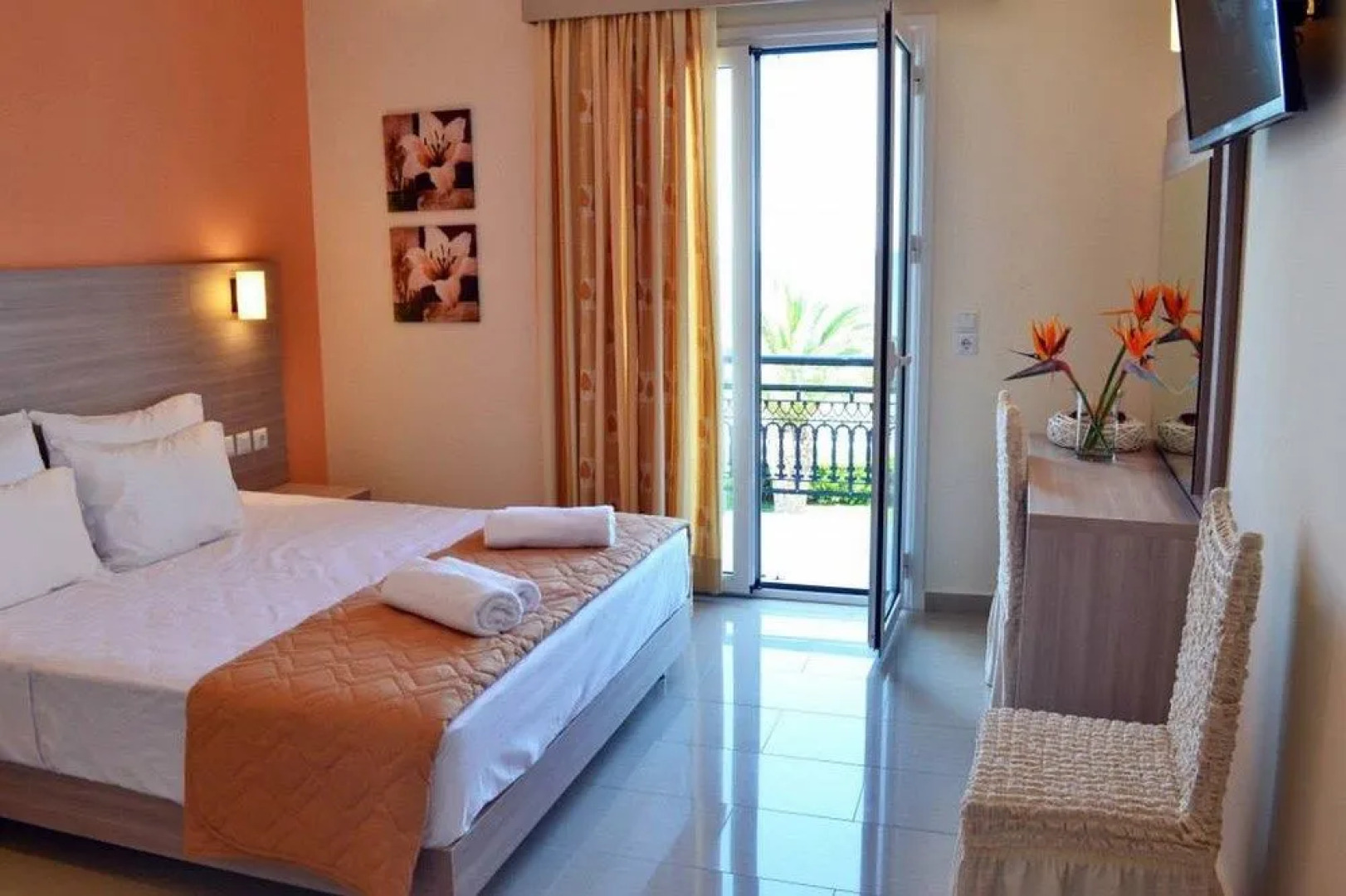 Nadia's Studios & Apartments