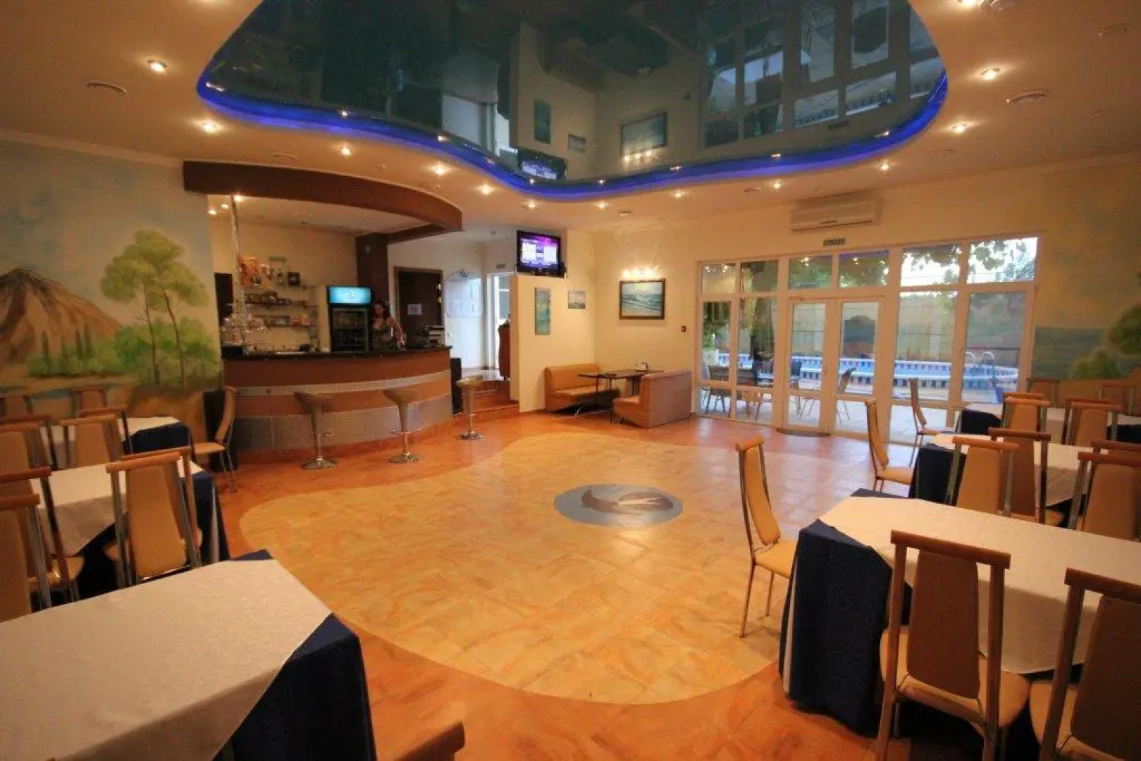 Ласточкино Гнездо