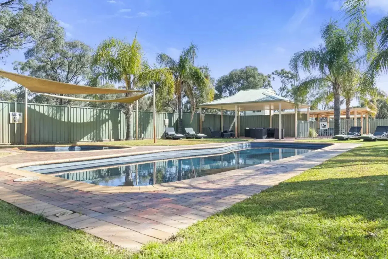 Comfort Suites Clubarham Golf Resort