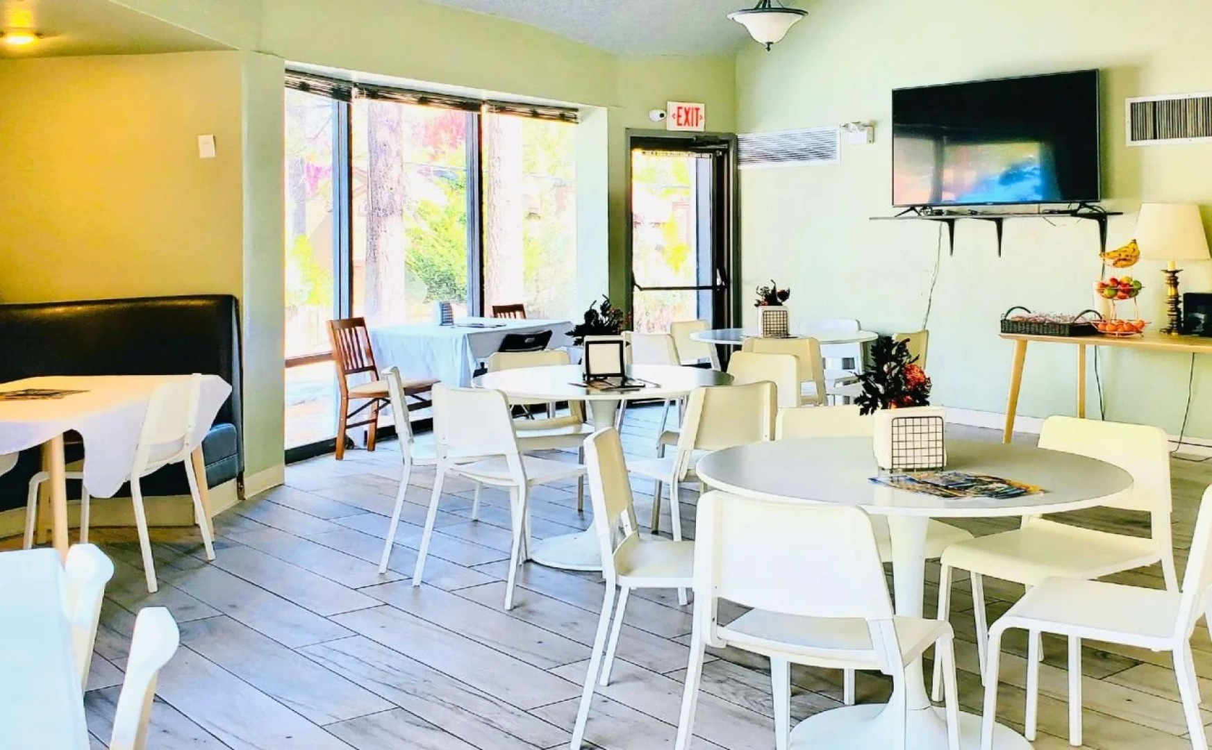 Travelodge by Wyndham Big Bear Lake CA