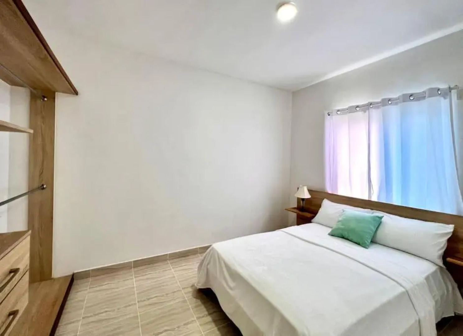 Amazing apartment in thecity 30mins from the beach