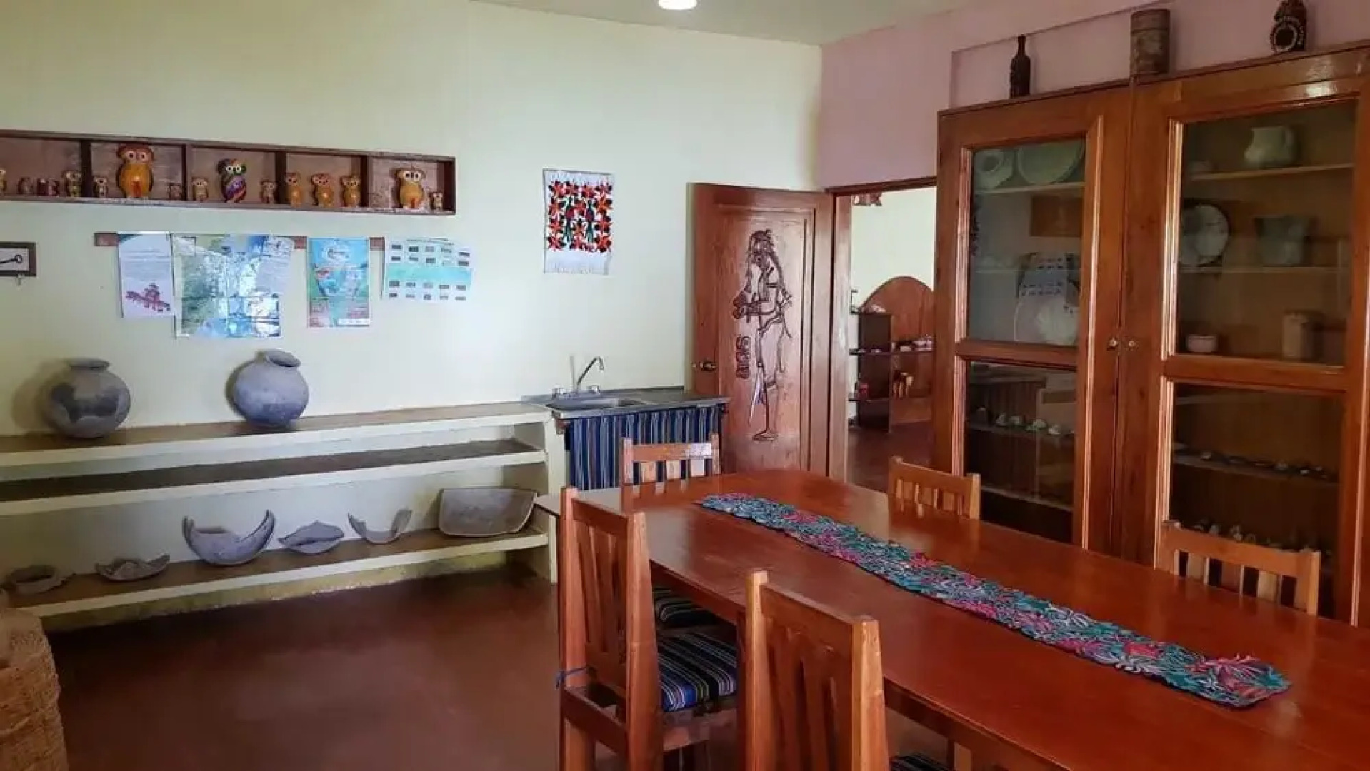 Gucumatz Lakeside Inn