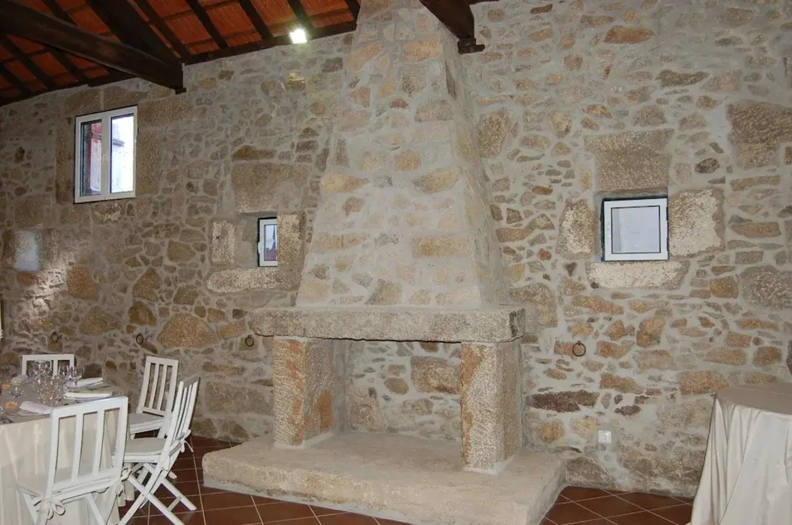 House With 4 Bedrooms in Vila Fernando, With Wonderful Mountain View, Pool Access, Furnished Garden