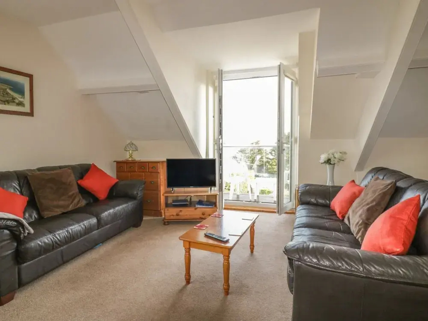 Yellow Sands Apartment 6