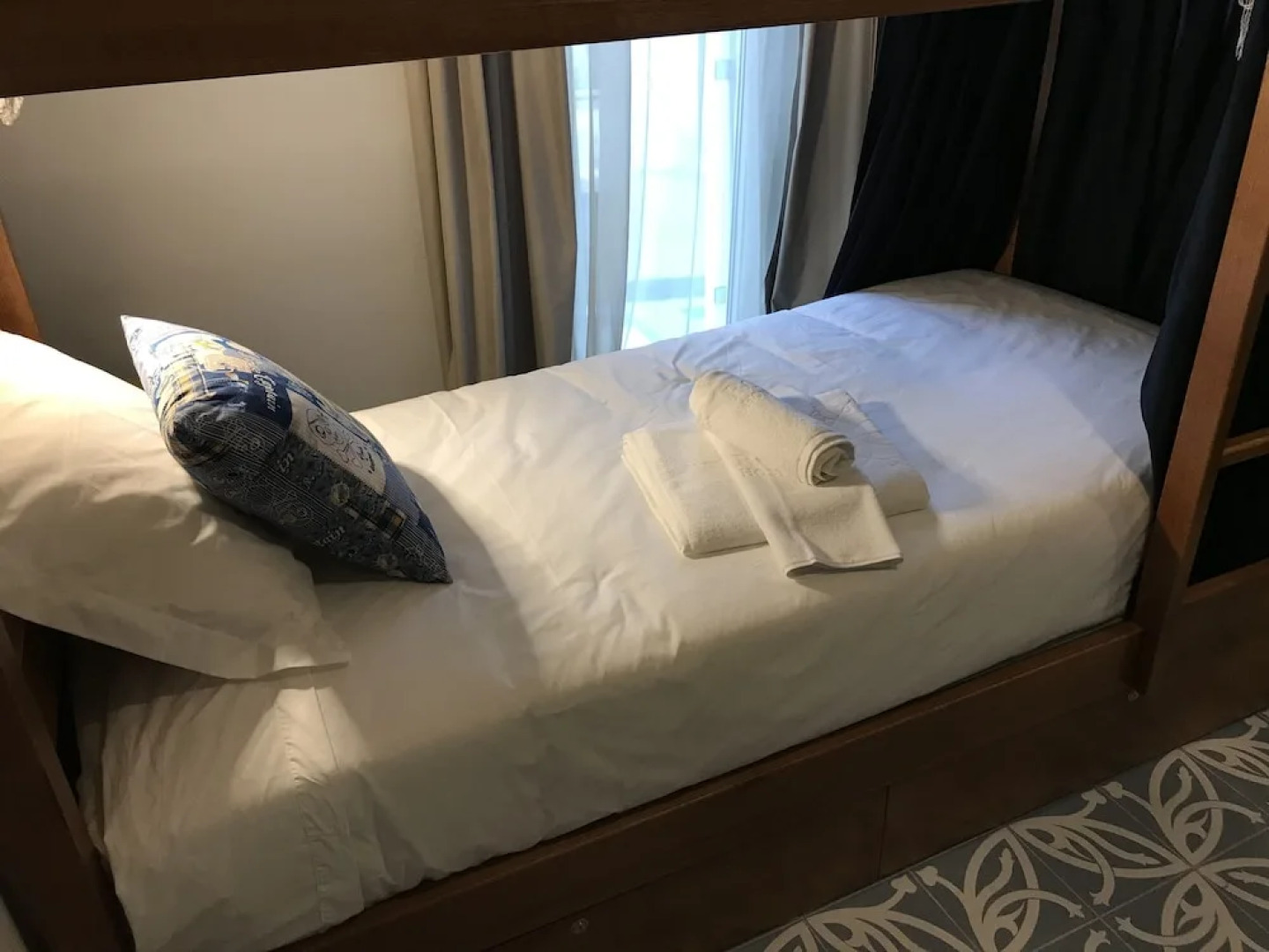 Royal Beach Hostel & Suites