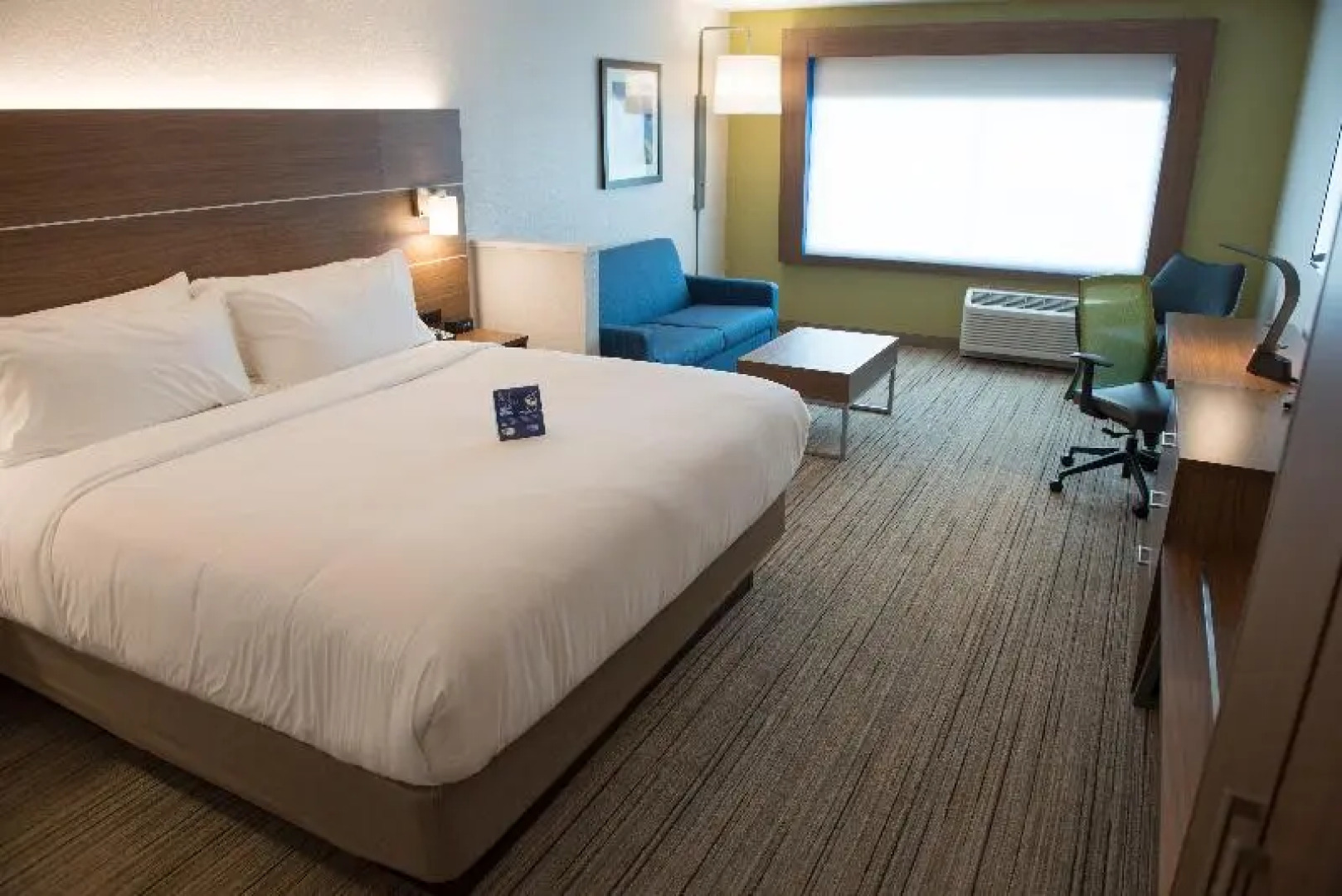 Holiday Inn Express & Suites Merrillville