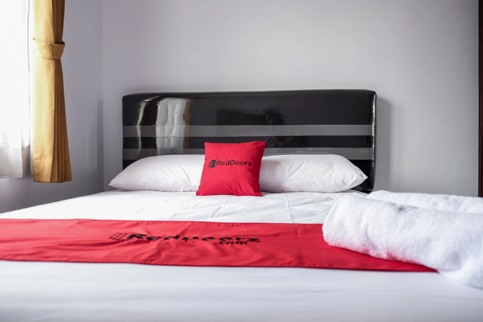 RedDoorz near Supermall Karawaci 2