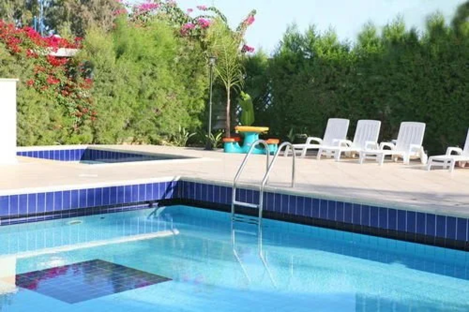 Zavos Marathon Beach Apartments