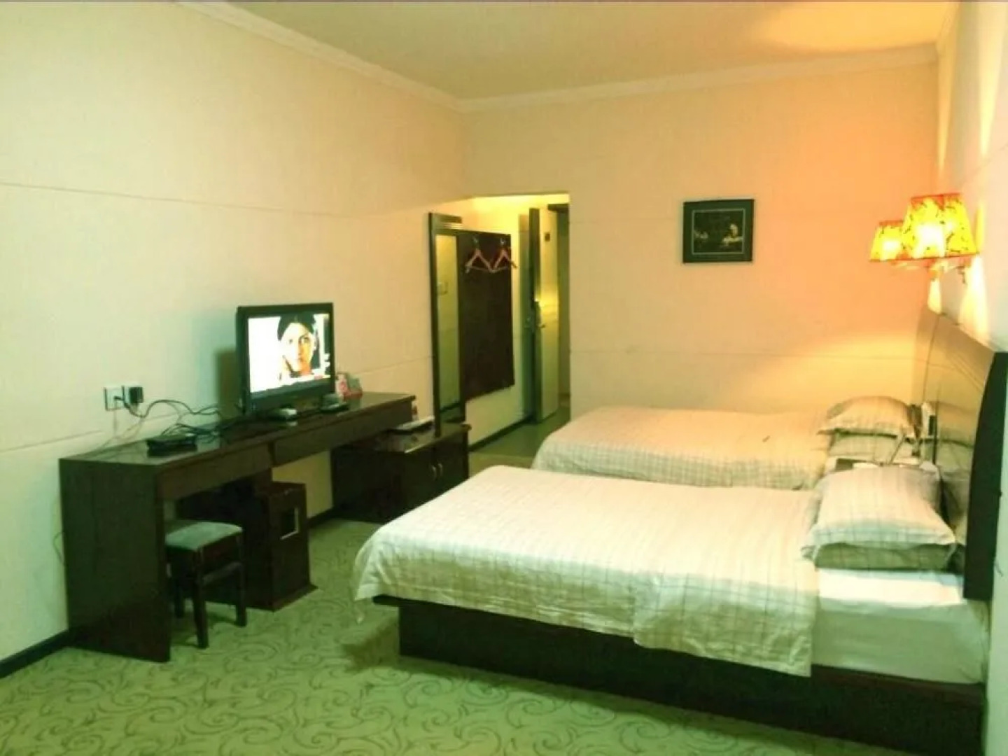 Xinyang Tianyi Express Hotel