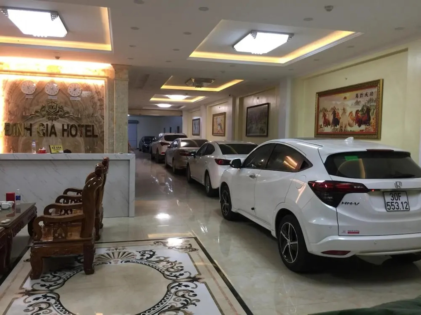 Dinh Gia Hotel
