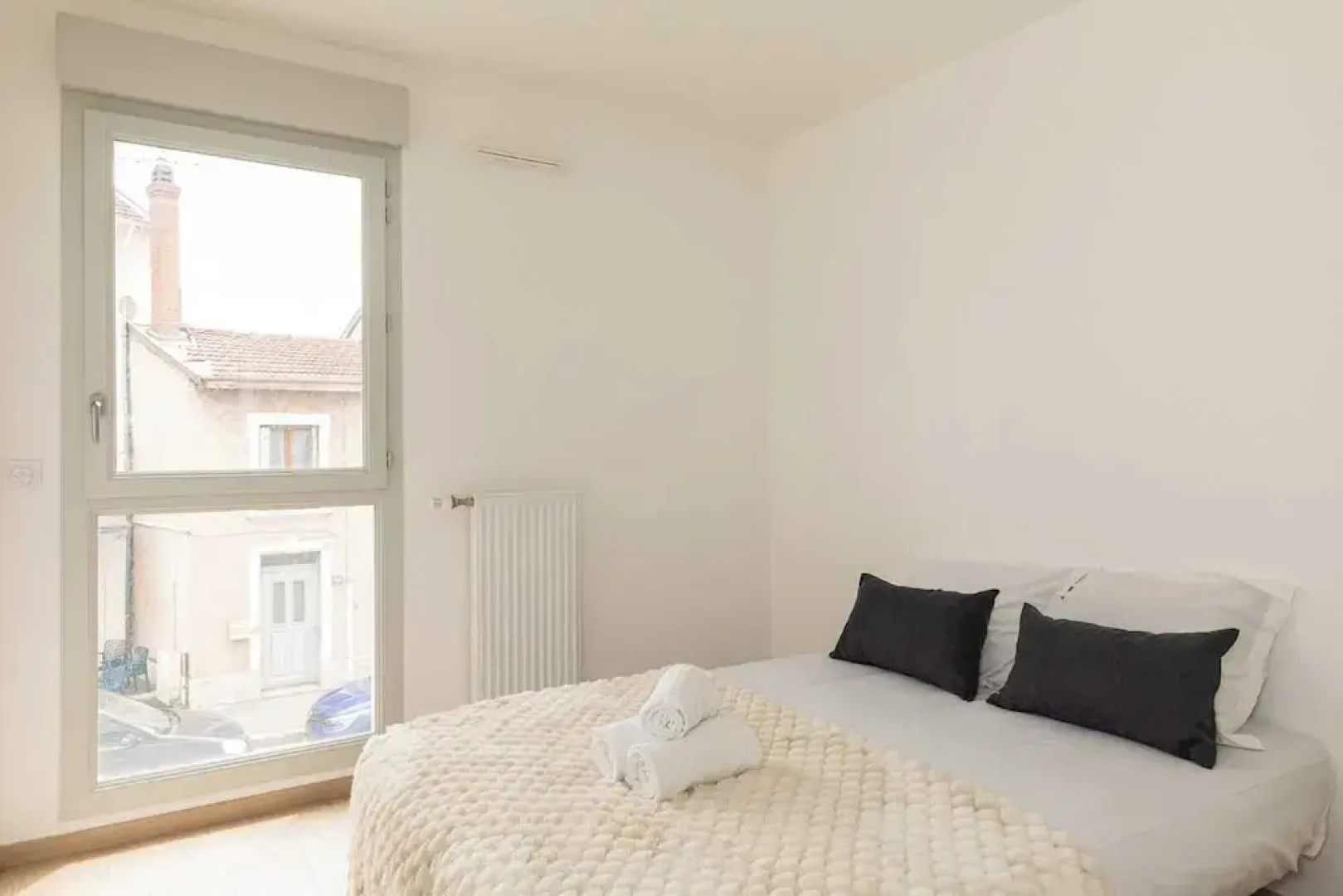 Charming Apartment 2br/4p - Near to Lyon